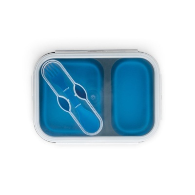 Caixa de almoço azul com tampa transparente e talheres embutidos