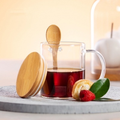 CANECA EM VIDRO COM TAMPA E COLHER EM BAMBU