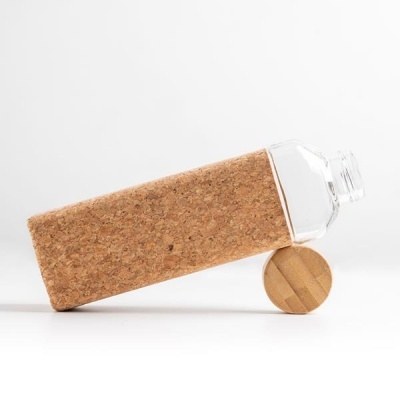 GARRAFA EM VIDRO COM CAPA EM CORTIÇA 640ML