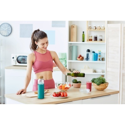 Garrafa em vidro com capa em silicone - 600ml