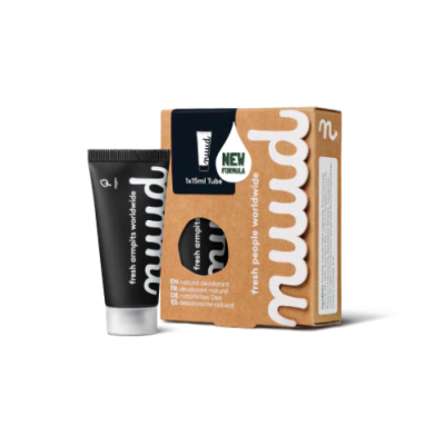 Tubo de desodorizante Fresh Amps preto ao lado de caixa castanha com texto