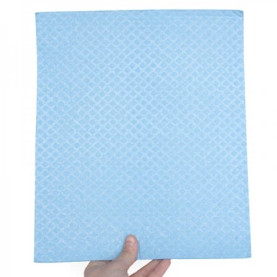 Pano quadrado azul claro com padrão texturizado.