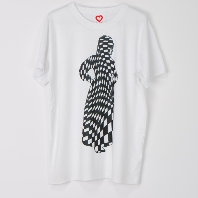 T-shirt "Mordoma descalça" - Sem género