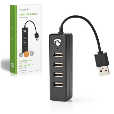 Hub USB 2.0 preto com 4 portas ao lado da sua embalagem branca e verde