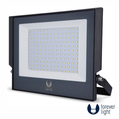 Projetor LED quadrado preto com painel de LEDs e suporte ajustável