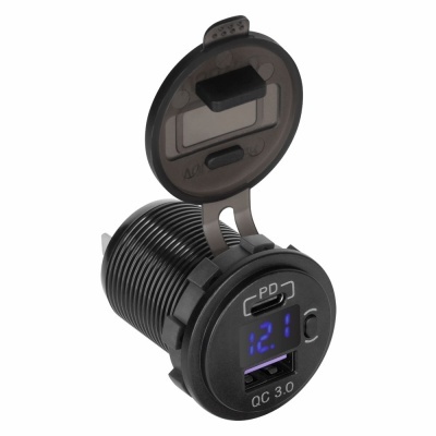 Carregador rápido de automóvel preto com display digital azul e tampa aberta