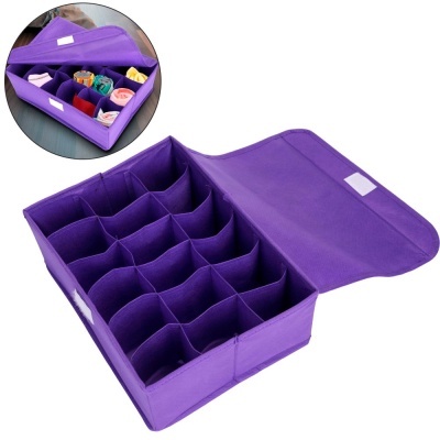 Organizador roxo de tecido com divisórias para arrumação