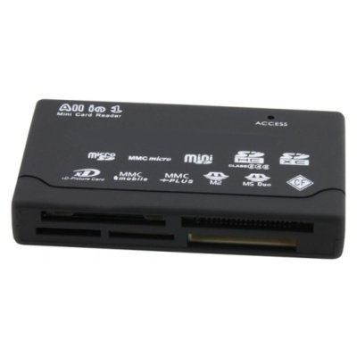 Leitor de cartões preto com várias ranhuras e texto branco