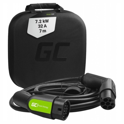 Cabo de carregamento para veículos elétricos com embalagem preta.