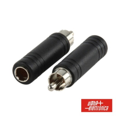 Adaptador RCA preto com detalhes em metal prateado e logótipo alfa elettronica em fundo branco