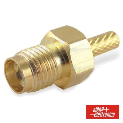 Conector metálico dourado com roscas e corpo hexagonal