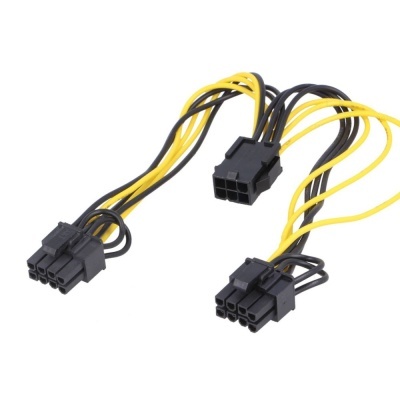 Cabo adaptador preto e amarelo com conectores de pinos