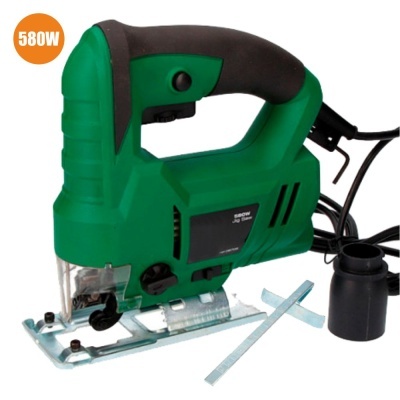 Serra tico-tico elétrica verde e preta com base metálica e texto 580W