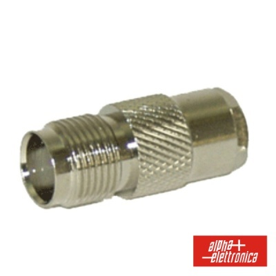 Conector metálico com acabamento prateado