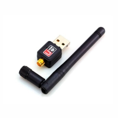 Adaptador USB WiFi preto com antena destacável