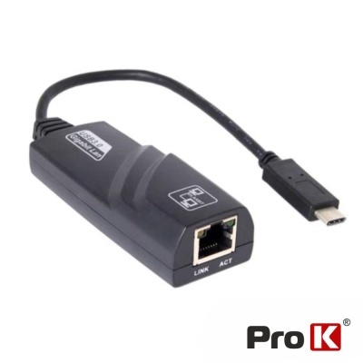 Adaptador USB-C para Ethernet preto com conector RJ45.