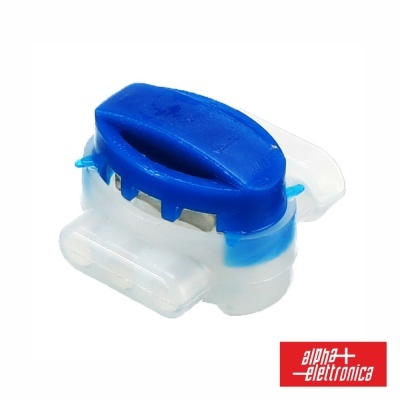 pequeno dispositivo eletrônico azul e transparente em fundo branco com logótipo vermelho