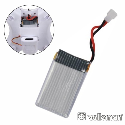 Bateria recarregável prateada com conector branco e fios, e drone branco com bateria instalada