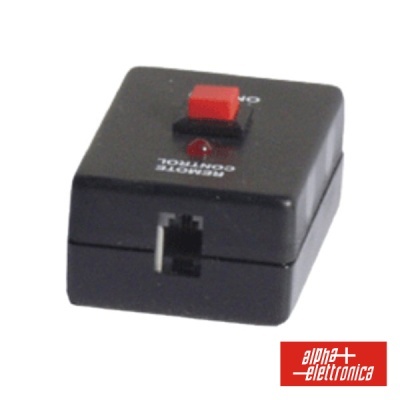 Dispositivo eletrónico preto com botão vermelho e entrada para cabo