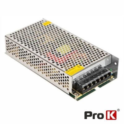 Fonte de alimentação metálica perfurada com conectores e etiquetas amarelas