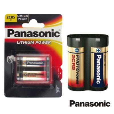 Pack de pilhas Panasonic 2CR5 Lithium Power 6V com duas pilhas visíveis