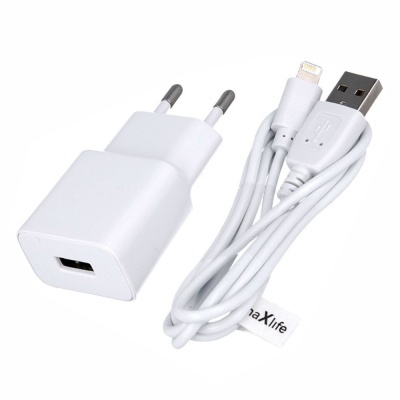 Alimentador Comutado USB 2.1A + Cabo Lightning