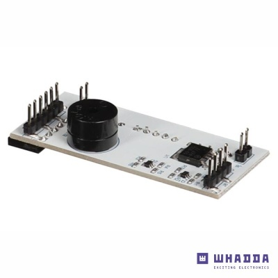 Placa eletrónica branca com componentes e pinos de conexão, com logótipo WHADDA