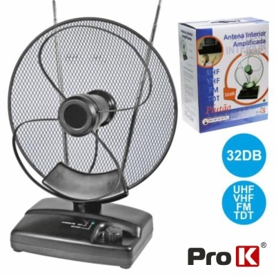 Antena interior amplificada preta com prato de malha metálica e embalagem ao lado