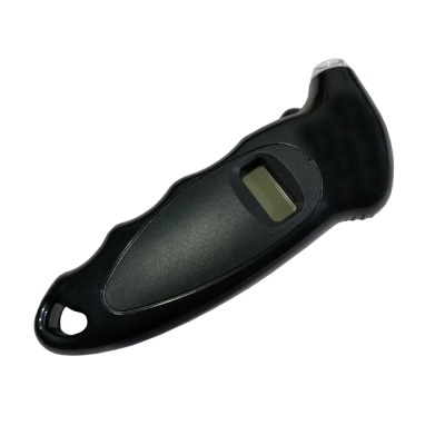 Balança digital portátil preta com visor pequeno e design ergonómico