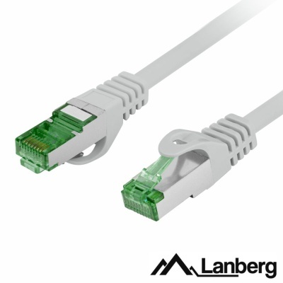 Cabo de rede Lanberg branco com conectores RJ45 verdes e logo Lanberg