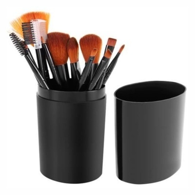 Conjunto de pincéis de maquilhagem com suporte preto cilíndrico