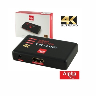 Divisor HDMI preto com 1 entrada e 2 saídas, texto HDMI SPLITTER 1 IN - 2 OUT, logótipos Alpha NET e 4K ULTRAHD, e embalagem ao fundo.