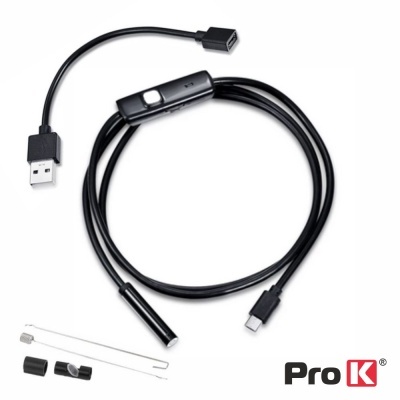 Cabo USB preto com conectores USB-A e USB-C e acessórios
