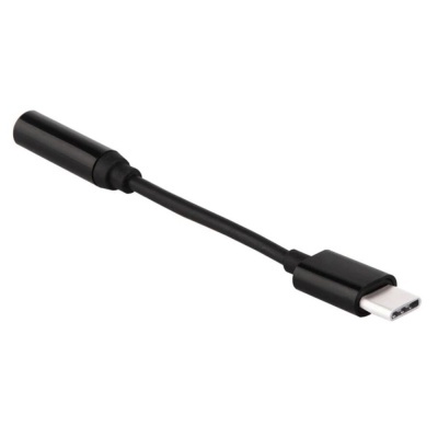 Adaptador USB-C preto para jack 3,5 mm com cabo curto