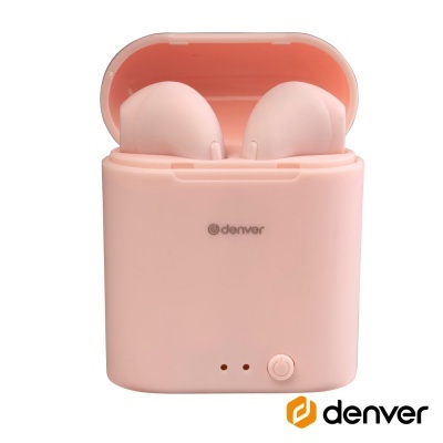 Auriculares sem fios cor-de-rosa com estojo de carregamento aberto e marca 'denver'