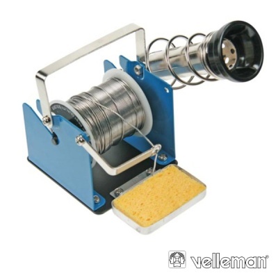 Aparelho de soldagem azul com fio, suporte de ferro de soldar e esponja amarela