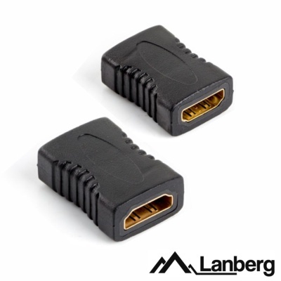 Dois adaptadores HDMI fêmea para HDMI fêmea com contactos dourados e corpo preto sobre fundo branco com logótipo Lanberg