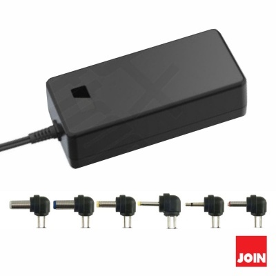 Carregador preto com seis adaptadores de ponta diferentes e logótipo JOIN