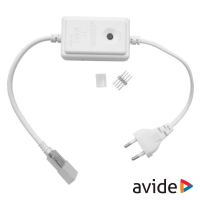 Cabo adaptador branco com ficha elétrica e conector RJ45 com acessórios pequenos