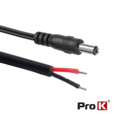 Cabo preto com ficha DC e dois fios expostos em fundo branco com logótipo Pro K