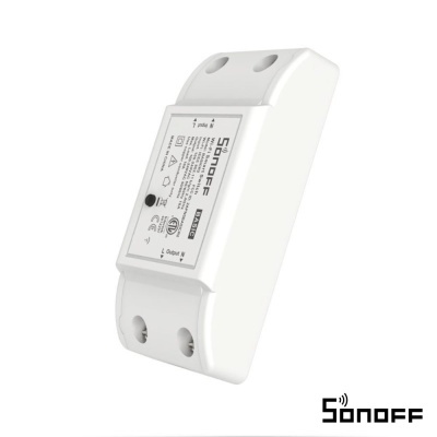 Interruptor inteligente Sonoff branco com etiqueta de especificações e logotipo