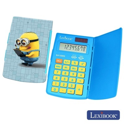 Calculadora azul com tampa e Minion amarelo na tampa