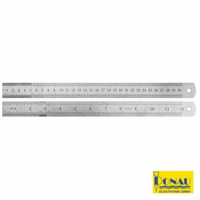 Duas réguas metálicas com medidas em centímetros e orifício para pendurar, com logótipo DONAU ELEKTRONIK GMBH