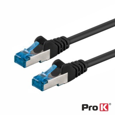Cabo Ethernet preto com terminais RJ45 azuis e acabamento em metal