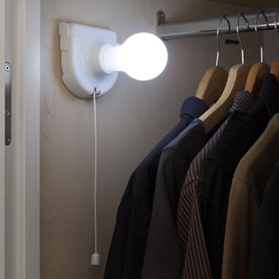 LUZ DE PRESENÇA LED BRANCO PORTÁTIL C BASE E INTERRUPTOR