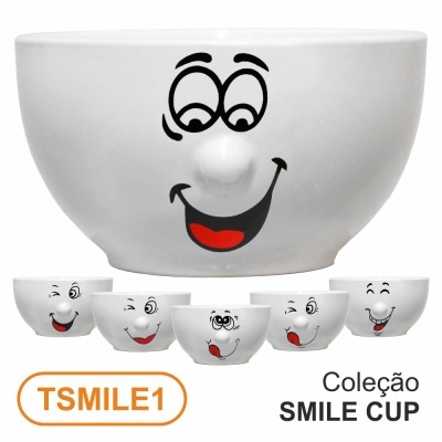 Cinco tigelas brancas de cerâmica com expressões sorridentes e texto TSMLIE1 e Coleção SMILE CUP