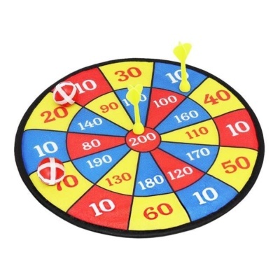 Dardo de tecido colorido redondo com números e dardos de ventosa