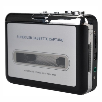 Aparelho USB para captura de cassete preto e prateado com texto visível