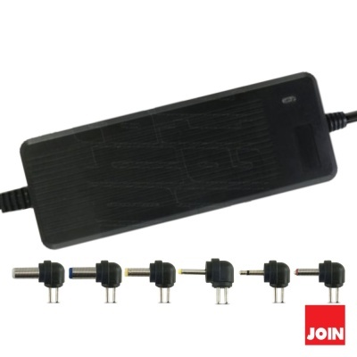 Carregador com seis pontas diferentes e logo JOIN