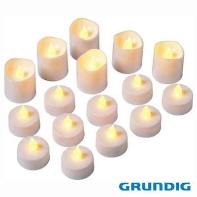 Conjunto de velas eletrónicas brancas com luz amarela, diferentes tamanhos, fundo branco